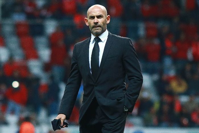 Paco Jémez en un partido de Cruz Azul