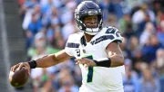 Geno Smith guía remontada de Seattle en el cuarto período para vencer a Tennessee