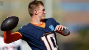 Bo Nix se prepara para enfrentar a los Saints