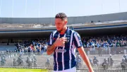 Lucas Ocampos recibe ovación al llegar al Estadio BBVA 