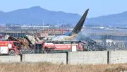 El avión se estrelló con una valla en un aeropuerto de Corea del Sur