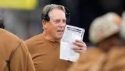 Jack Del Rio, exentrenador de la NFL, es contratado por los Musketeers de París