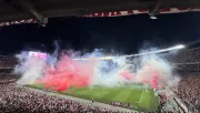 Aficionados de River Plate abuchean el Himno Nacional Mexicano 