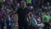 Eduardo Berizzo 'se queja' de la diferencia de descanso previo a enfrentar a América