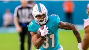 Miami Dolphins liberan al corredor Raheem Mostert