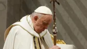 El Vaticano sigue teniendo como reservados los reportes del pontífice.