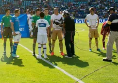 Torrado y Verón antes de leer el mensaje