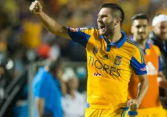 Gignac festeja su primer gol en el Clásico Regio 