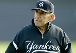 Berra observa un entrenamiento de los Yankees