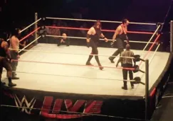 Kane y Taker durante el combate en Mérida