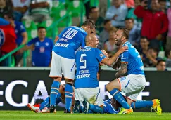 Los jugadores del Cruz Azul celebran tras el golazo de Lucas Silva