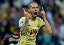 Darío Benedetto grita para festejar un gol