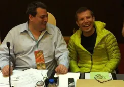 Julio César Chávez junto a Mauricio Sulaimán