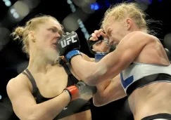 Rousey y Holm durante el evento 193 de la UFC 