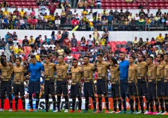 La escuadra de Pumas en el Estadio Azteca