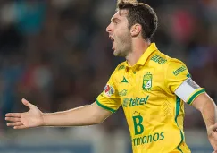 Boselli, festejando un gol con el León