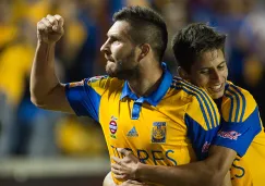 Gignac festeja tras anotar su golazo