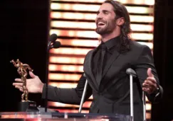 Seth Rollins recibe su Slammy a Superestrella del año