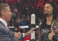 Vince McMahon habla con Roman Reigns