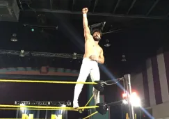 Manny Andrade después de su primera lucha en NXT