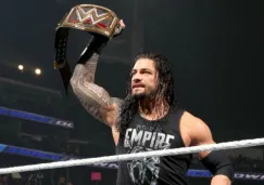 Roman Reigns presume el campeonato WWE Mundial Pesado