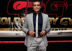 Alberto del Río posando para el lente de RÉCORD