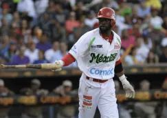 Justin Greene durante juego en la Serie del Caribe 