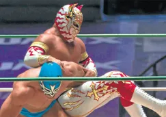 Carístico durante una lucha en la Arena México 