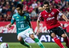 Maximiliano Moralez y Javier Gandolfi durante el partido