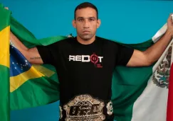 Werdum posa para sesión de fotos