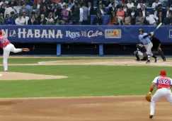 Momento del juego histórico entre Cuba y Rays 