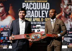 Pacquiao y Bradley, posando en la conferencia previa a su pelea