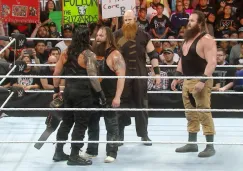 Roman Reigns y Bray Wyatt se encaran en Raw