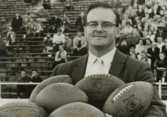 Pete Rozelle antes de un partido