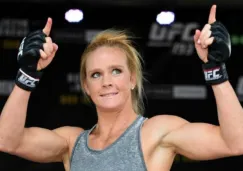 Holly Holm durante una ceremonia de pesaje