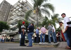 Personas fueron desalojadas en temblor en Guadalajara