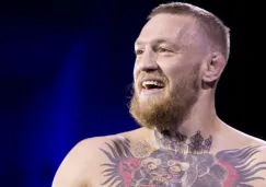 Conor McGregor sonríe durante una sesión de entrenamientos