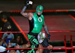 Rey Misterio durante una lucha