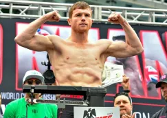 Saúl Alvarez, durante la Ceremonia de pesaje previo al enfrentamiento contra Amir Khan 