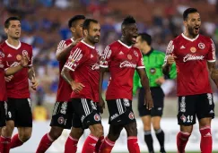 Los jugadores de Tijuana celebran uno de los goles frente a La Máquina