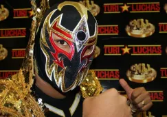 Máscara Dorada antes de una lucha en el CMLL