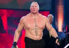 Brock Lesnar hace su entrada al ring