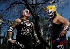 Pagano y Pycho Clown en la isla de las muñecas