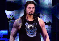 Roman Reigns hace su entrada