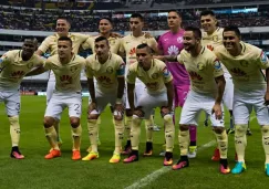 Jugadores del América posan previo a un encuentro de Liga MX