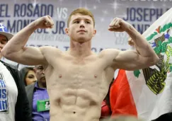 Saúl 'Canelo' Álvarez en la ceremonia de pesaje en el AT&T Stadium