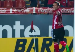 Dayro Moreno festeja su gol contra Gallos