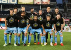 Jugadores del City posan previo a un encuentro de la MLS