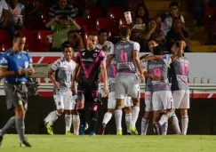 Los jugadores de León celebrando el gol de la victoria