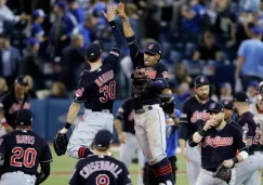 Los jugadores de Cleveland celebran tras vencer a Toronto